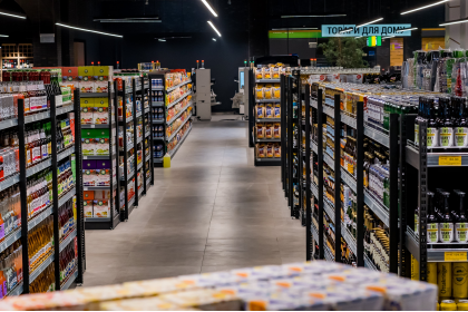 Что такое торговые стеллажи - выбираем стеллаж для магазина