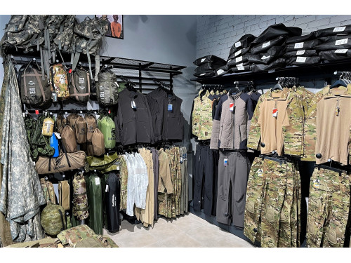 Военторг, ЖД вокзал Киев