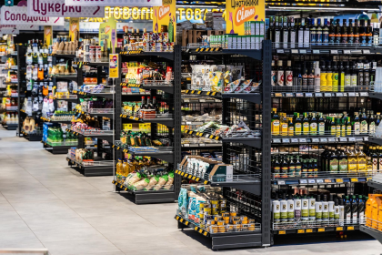 Функции и виды торговых стеллажей