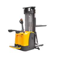 Фото Самоходный электрический штабелер Skiper SDD20K 6,5 м